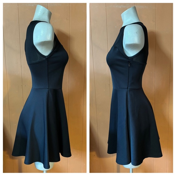 NWT A&F Abercrombie & Fitch Black Skater Dress M - Picture 4 of 10